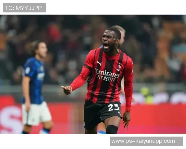 米兰队员莱奥托莫里单独训练普利西奇拉比奥特积极康复中