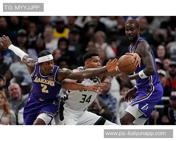 拉拉维亚称赞范德比尔特防守表现为球队奠定坚实基础 拉拉维亚称赞范德比尔特防守表现为球队奠定坚实基础