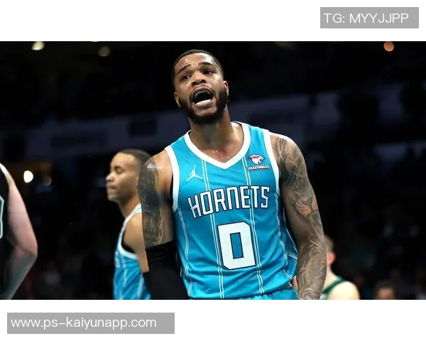 迈尔斯布里奇斯上半场表现出色8投3中贡献14分3助攻并罚球全中